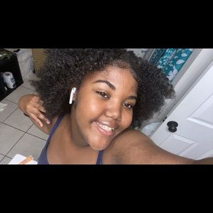 Meet your Posher, Sadia